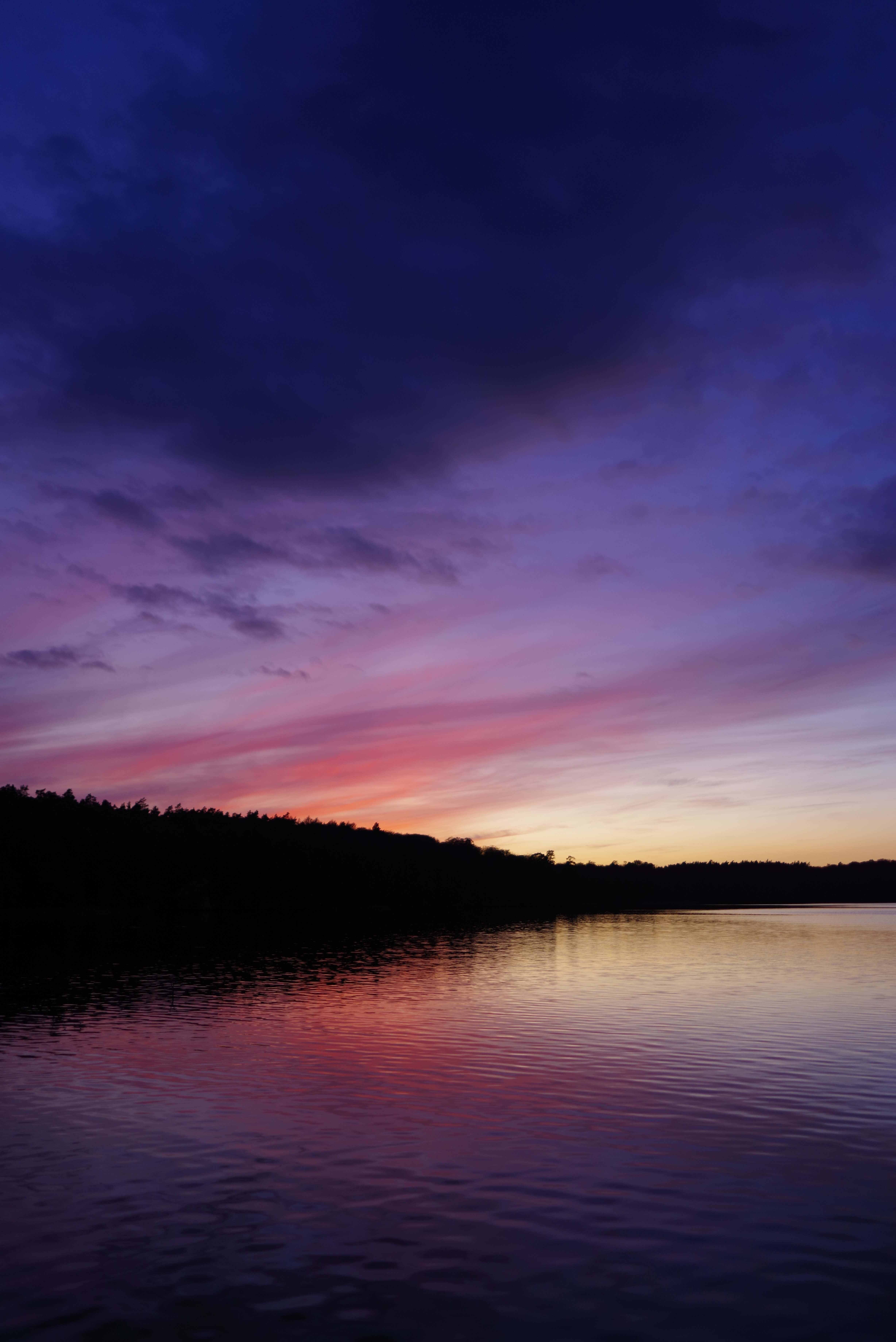 Abendhimmel am Großen Stechlin in Brandenburg